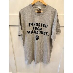 NEW Men’s Milwaukee Classic Retro City T-shirt Miller Genuine Draft Beer Size XL